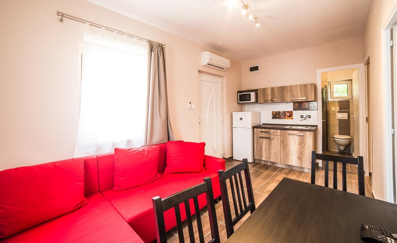 Tulipan Apartman Eger Eksteriør billede